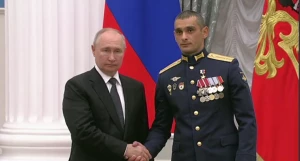 Путин присвоил звание Героя России офицеру из Республики Алтай.