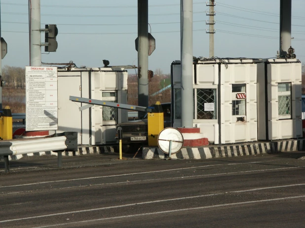 Платный проезд через Новый мост, 2010 год. 