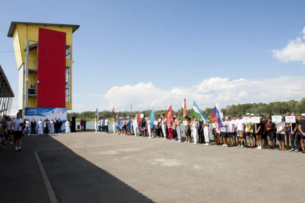 Соревнования на гребном канале в Барнауле. 