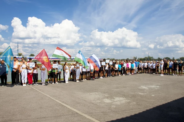 Соревнования на гребном канале в Барнауле. 