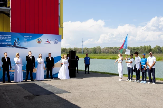 Соревнования на гребном канале в Барнауле. 