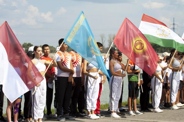 Соревнования на гребном канале в Барнауле. 