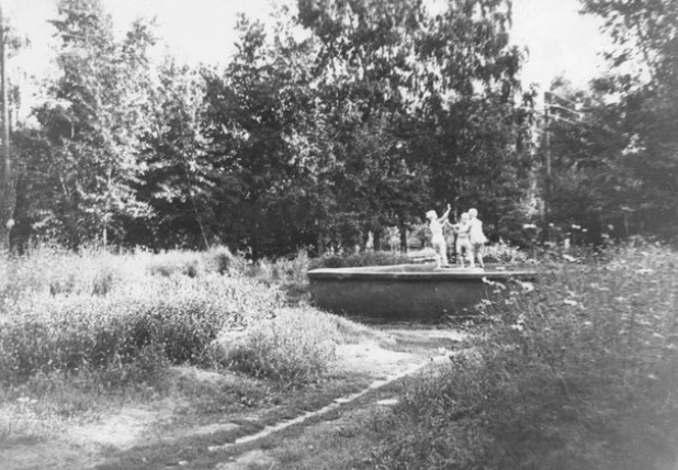 1963 год. Фонтан "Дети". Фотограф Виктор Анискин.