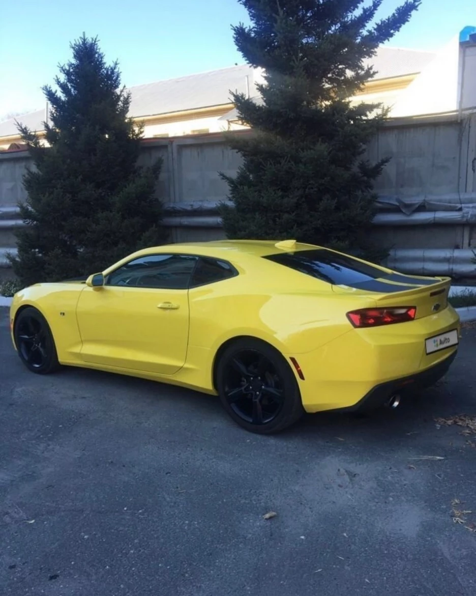 Усовершенствованный Бамблби. Chevrolet Camaro продают в Барнауле за 2,8 млн  рублей