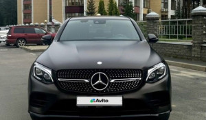 Матовый Mercedes-Benz GLC с шикарным салоном продают за 5 млн рублей в Барнауле