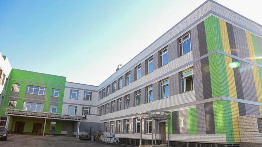  Строительство пристроя к школе завершается в селе Власиха в Барнауле.
