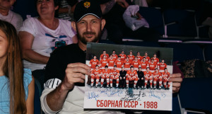 Гала-матч по хоккею в Барнауле. 