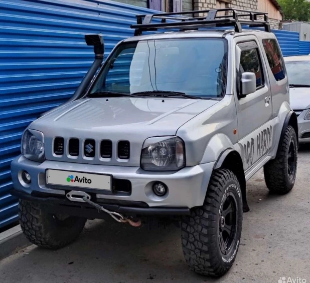 Сборный любимец Suzuki Jimny 1.3 AT продают в Барнауле за 1 млн рублей