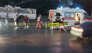 Авария в районе пересечения улиц Малахова и Новгородской