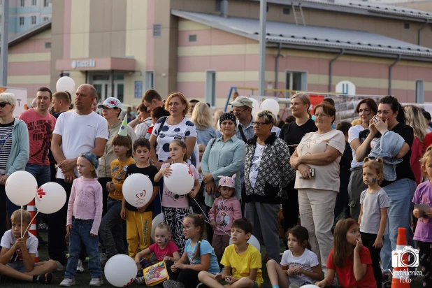 В Барнауле отметили день рождения микрорайона "Дружный".