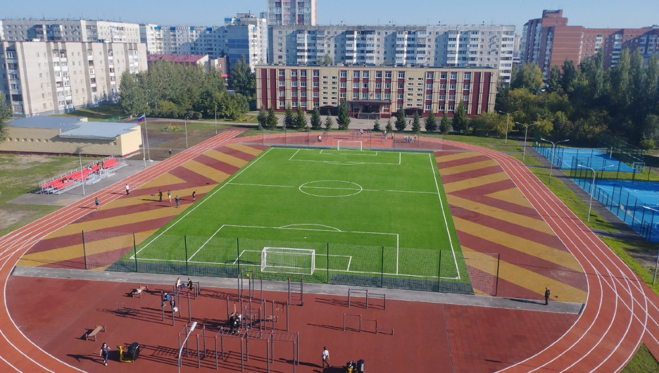 Новый стадион в Индустриальном районе Барнаула. 