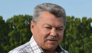 Анатолий Иванов.
