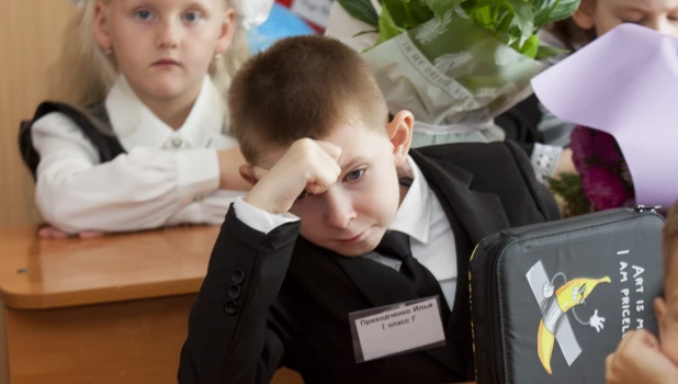 День знаний в Барнауле. Школа №42.