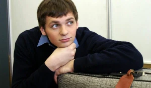 На 41-м году умер актер Алексей Янин.