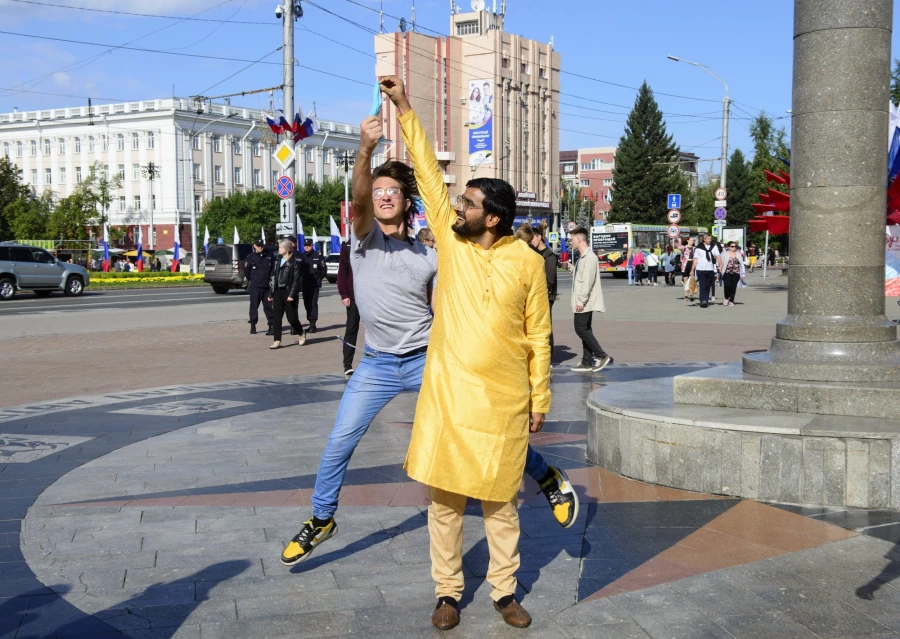 Как прошел фестиваль национальных культур в Барнауле смотрите в большом фоторепортаже altapress.ru.
