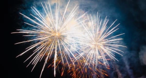 Праздничный салют на День города 2023