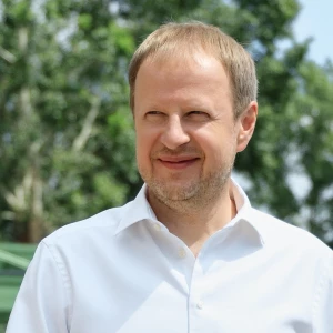 Виктор Томенко.