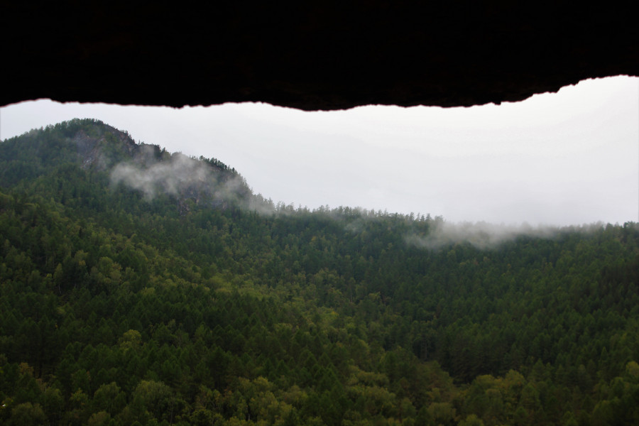 Новая лестница в Денисову пещеру.