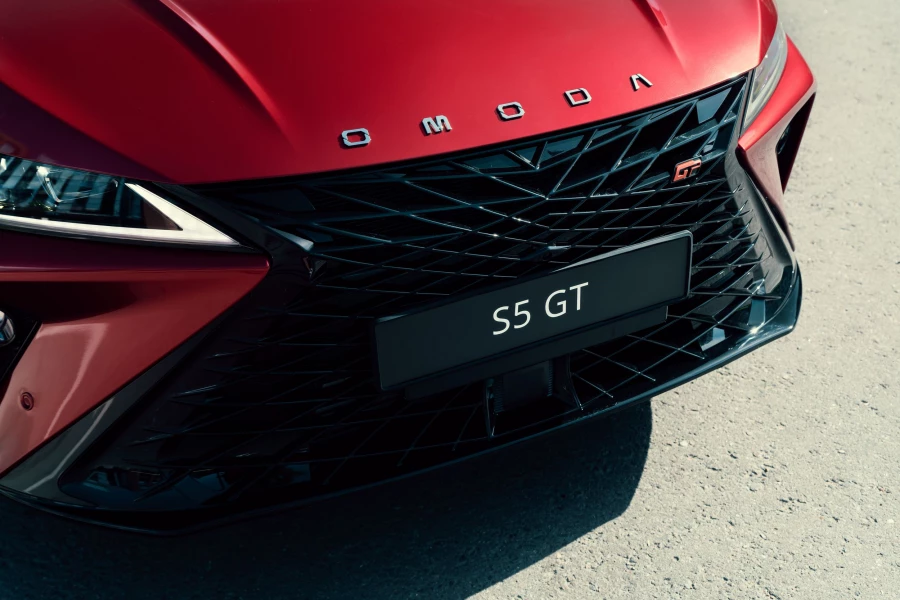 Новый седан OMODA S5 GT.
