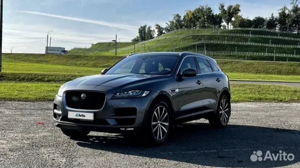 Дизельный Jaguar продают в Барнауле за 2,7 млн рублей.