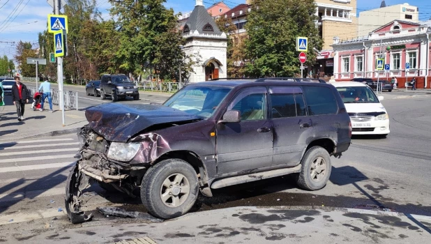 ДТП на пересечении ул. Никитина и проспекта Ленина