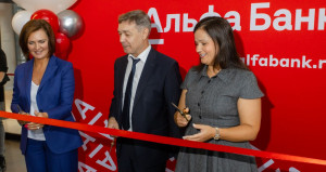 Альфа-Банк радикально перестроил региональный операционный центр в Барнауле к его 10-летию.