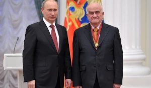 Евгеений Григорьевич Ясин.