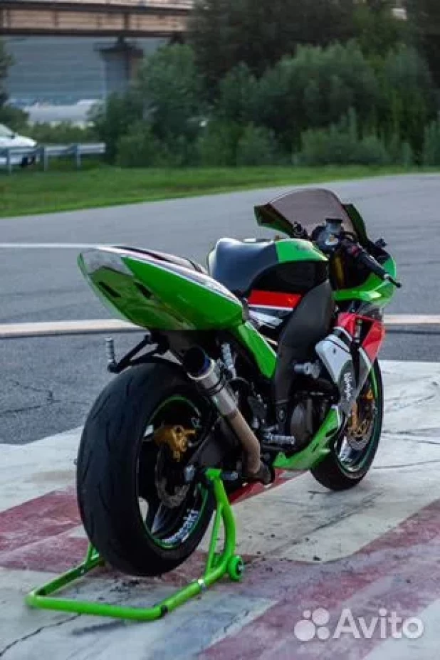 Сочный Kawasaki ninja продают в Барнауле за 500 тыс. рублей