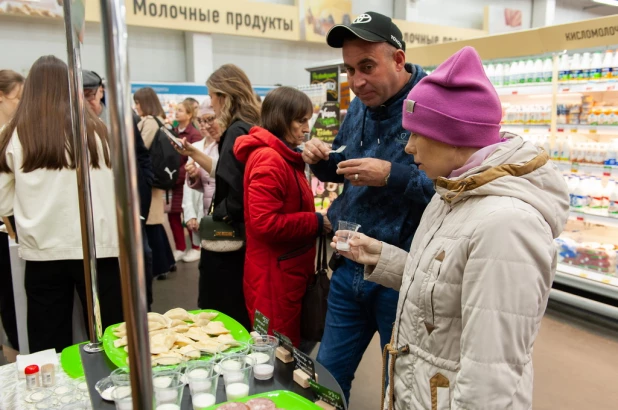 Фермерский островок в супермаркете "Лента". 