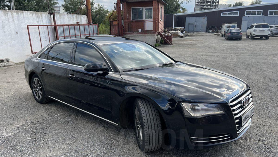 Что за машину на которой не стыдно похвастаться перед друзьями продают в Барнауле за 1,6 млн рублей.