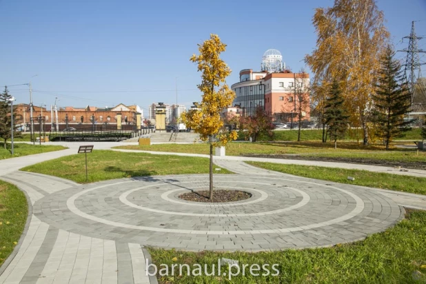 Благоустройство парков «Центральный» и «Юбилейный» завершается в Барнауле. 