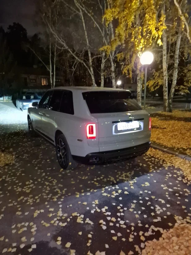 Rolls-Royce Cullinan Black Badge, 2021.