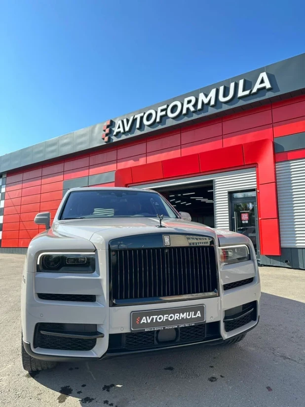 Rolls-Royce Cullinan Black Badge, 2021.