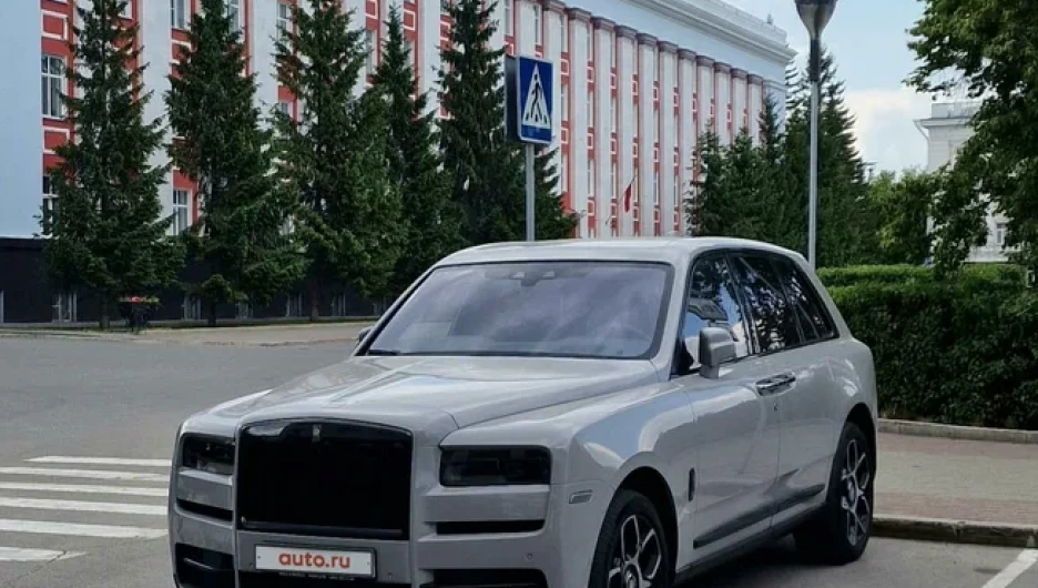 Rolls-Royce Cullinan Black Badge, 2021.