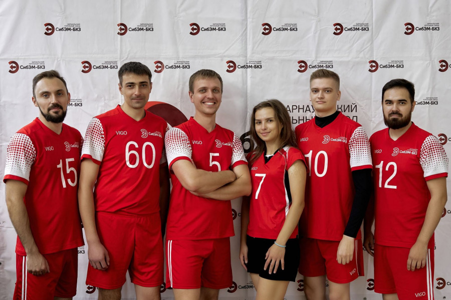 Волейбольная команда «Сибэнергомаш-БКЗ».