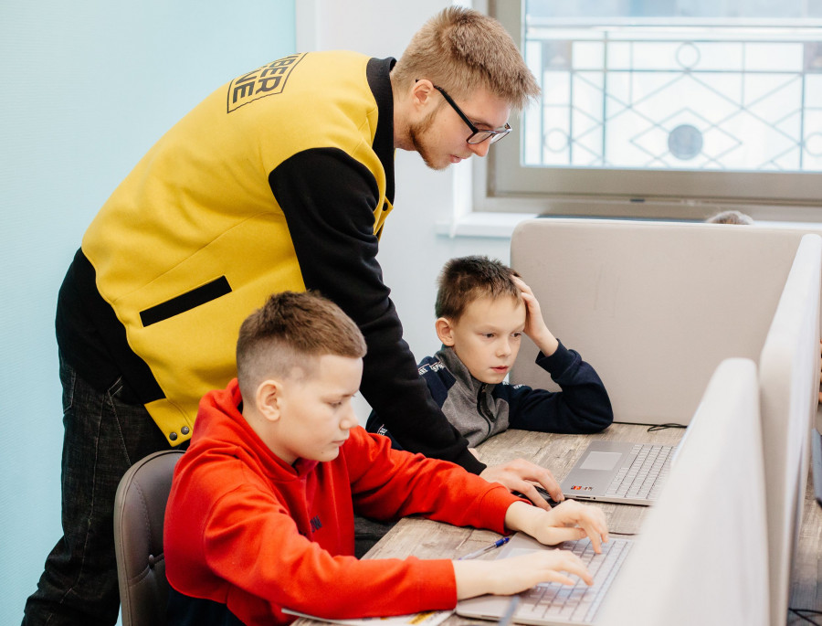 Современная кибершкола для детей от 6 до 14 лет «KIBERone».