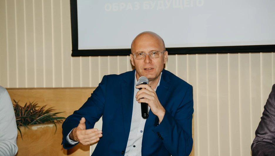 Владислав Вакаев.