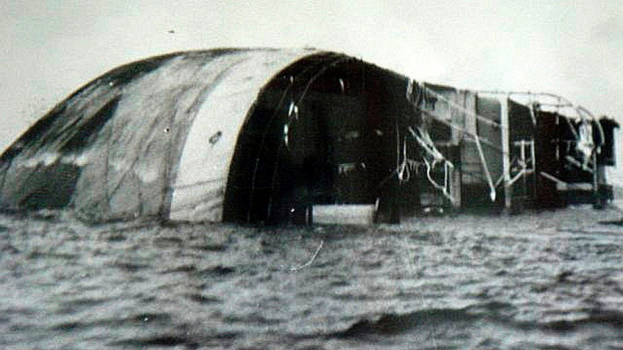 &quot;Индигирка&quot;, декабрь 1939 года, у берега Хоккайдо.