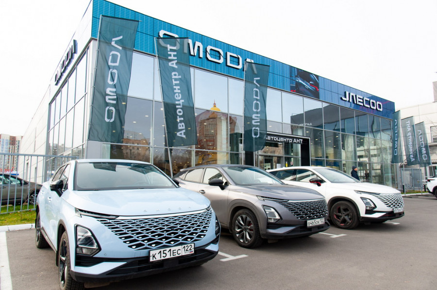 В честь Дня рождения — год бренду OMODA в России — владельцы автомобилей этой марки собрались для массового автопробега.