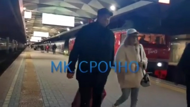 Алла Пугачева на Ленинградском вокзале