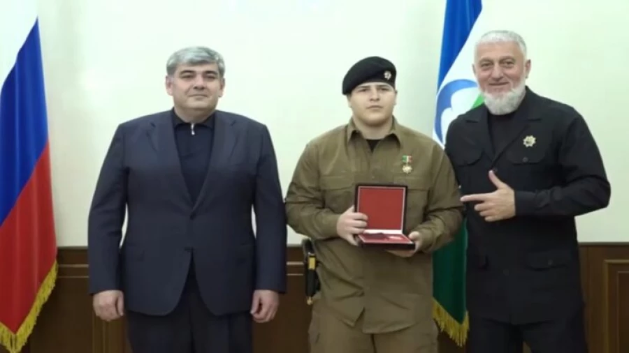 Адам Кадыров на награждении.
