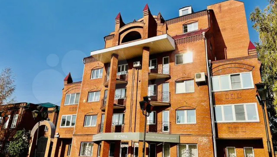 В доме клубного типа который состоит всего из 17 квартир продается жилище за 11 млн рублей.