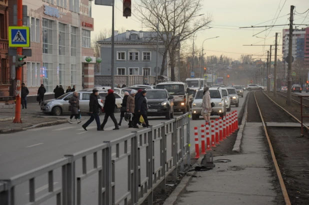 Перекресток на пр. Красноармейском. 