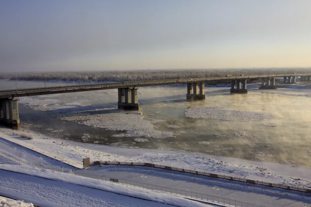 Алтайский и российский Дед Мороз встретились в Барнауле. 2018 год. 