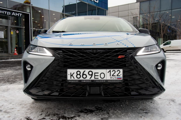 Новый спортивный автомобиль — OMODA S5 GT.