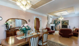 Что за комфортный дом, о котором мечтает каждая семья, продают в Барнауле за 28,5 млн рублей. 