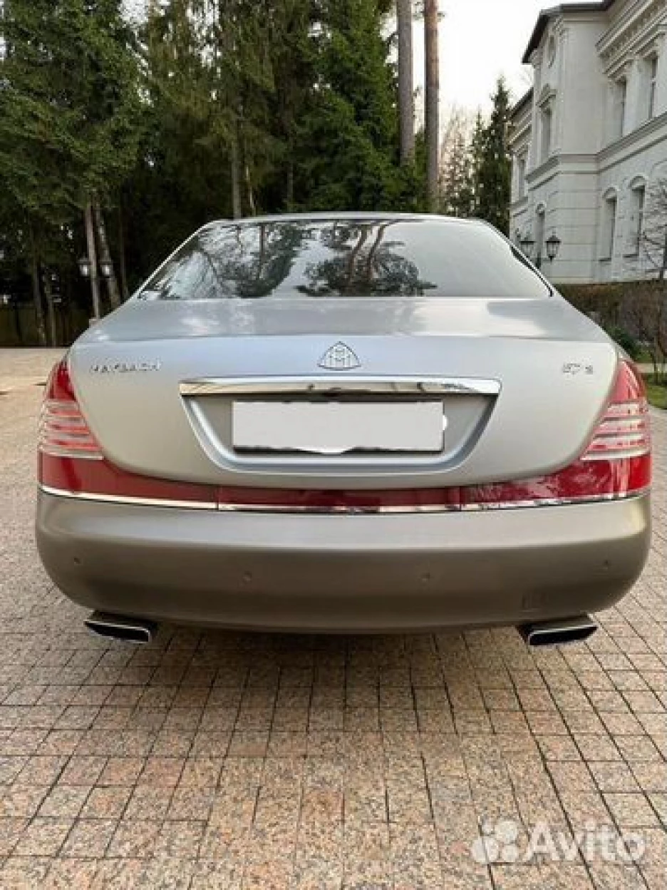 Стильный Maybach в матовой расцветке продают за 50 млн рублей