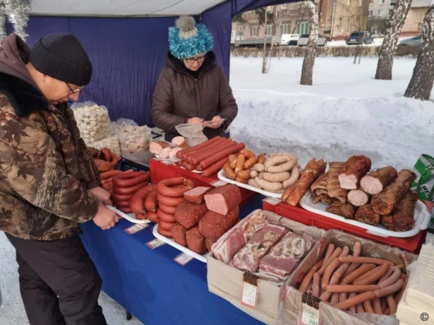 На ярмарке в Барнауле.