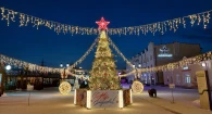 Новогодний городок на ул. Мало-Тобольская. 