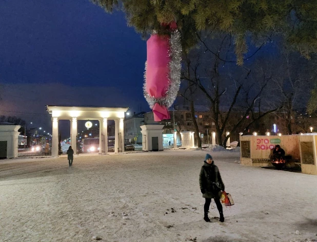 Как украсили парк "Изумрудный". 